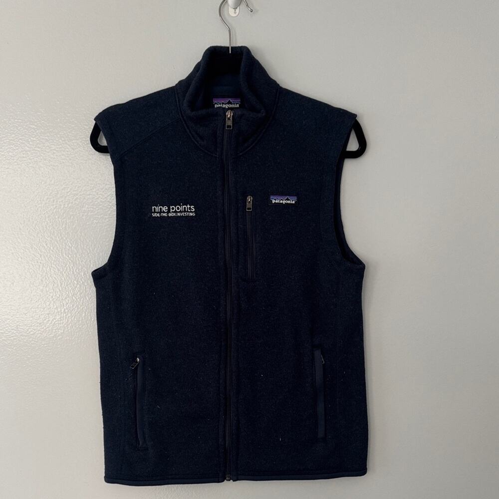 Patagonia Dark Blue Sleeveless Fleece Vest company logo embroidered Size S